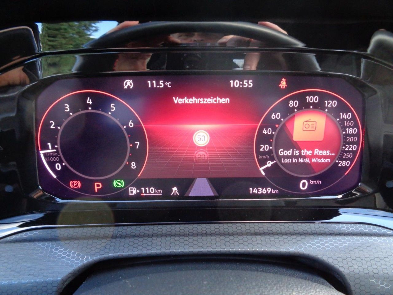Golf VIII GTI 2,0 TSI DSG (DCC+LED+Navi+RearView)