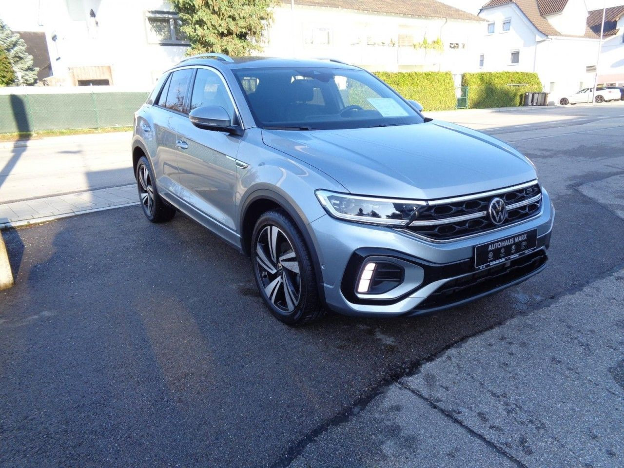 T-Roc 1,5 TSI DSG R-Line (AHK+LED+Navi)