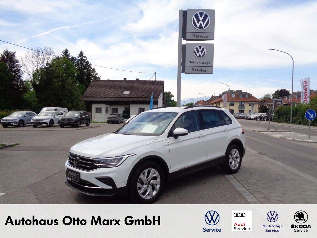 Tiguan 2,0 TDI DSG (AHK+Navi+ACC)