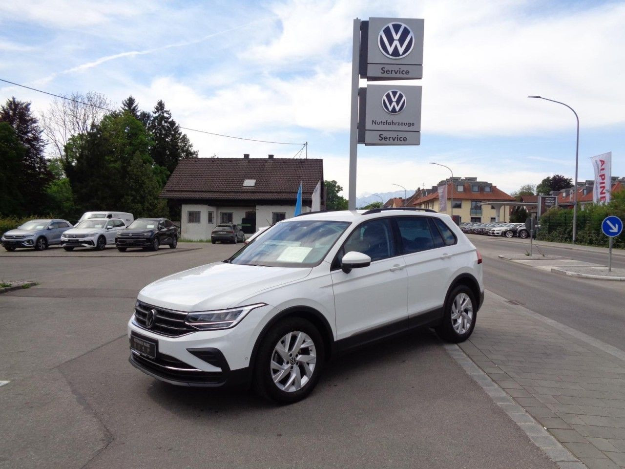 Tiguan 2,0 TDI DSG (AHK+Navi+ACC)