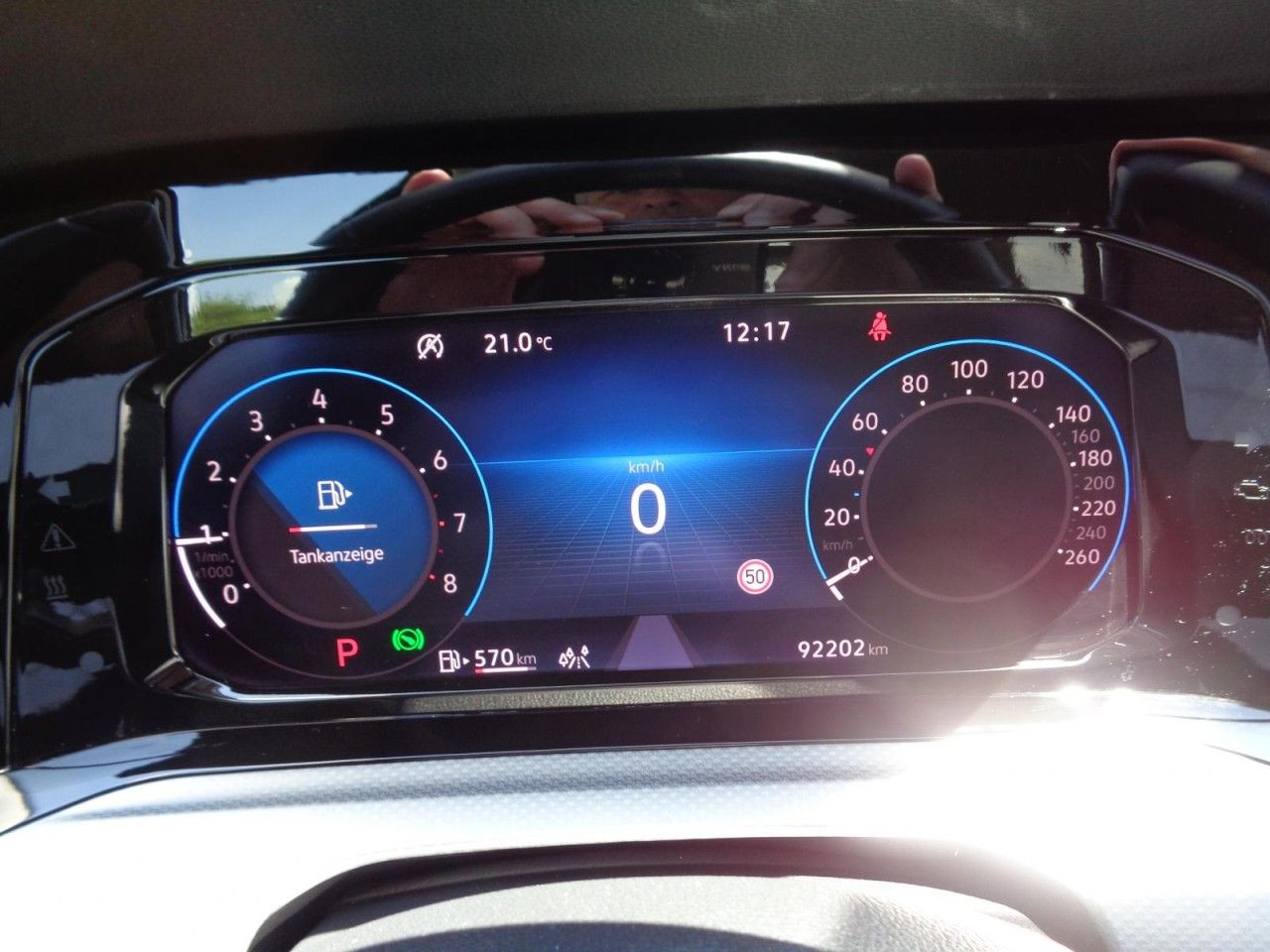 Golf VIII Variant 1.5 eTSI DSG Move (Navi, LED, ACC, PDC)