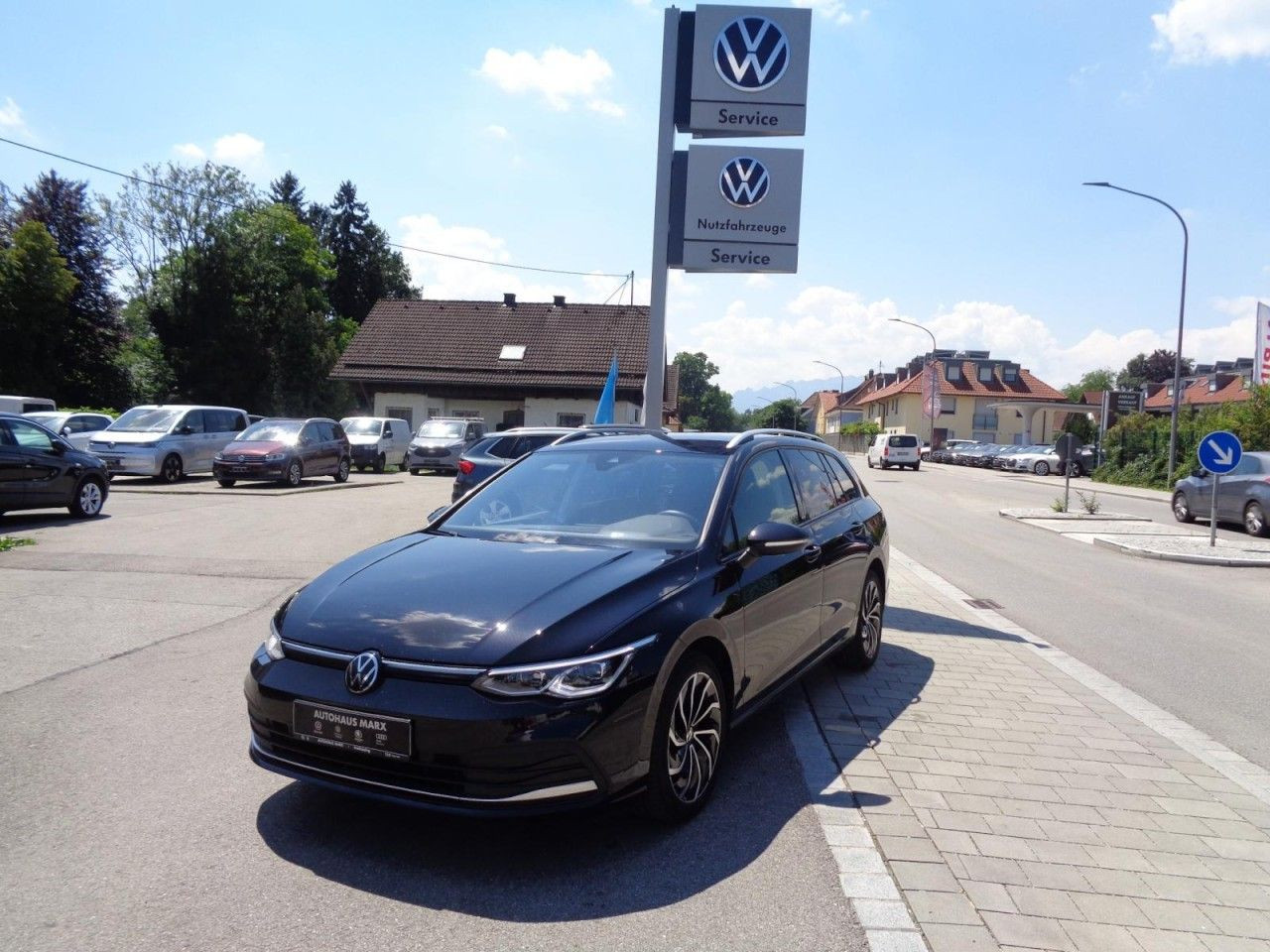 Golf VIII Variant 1.5 eTSI DSG Move (Navi, LED, ACC, PDC)