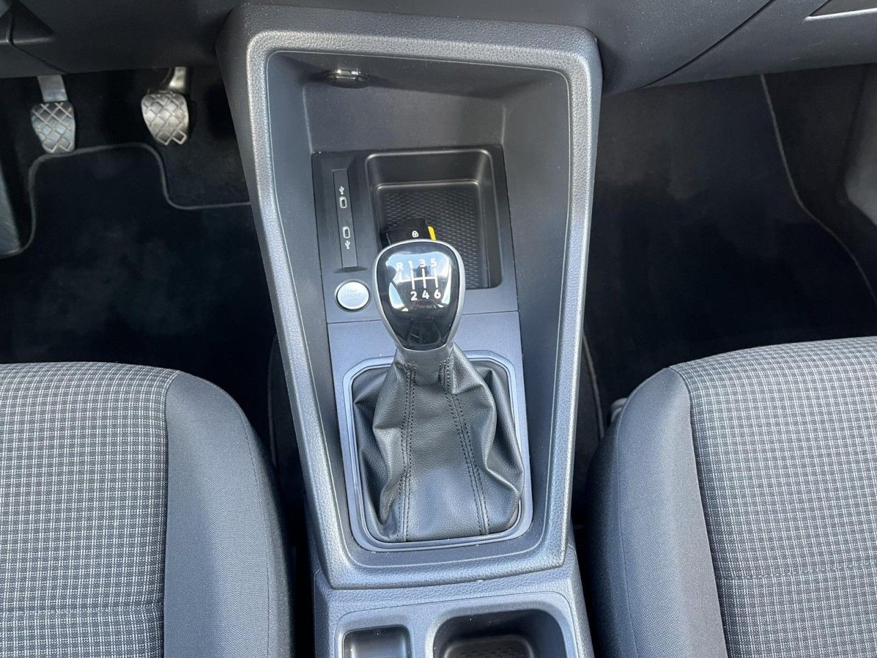 Caddy Maxi Life 2.0 TDI (7-Sitzer,RearView,PDC,Cockpit Pro)