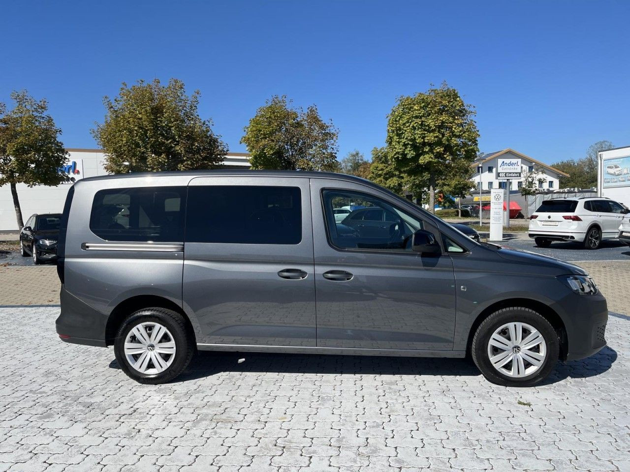 Caddy Maxi Life 2.0 TDI DSG (R-Kamera+FrontAssist)