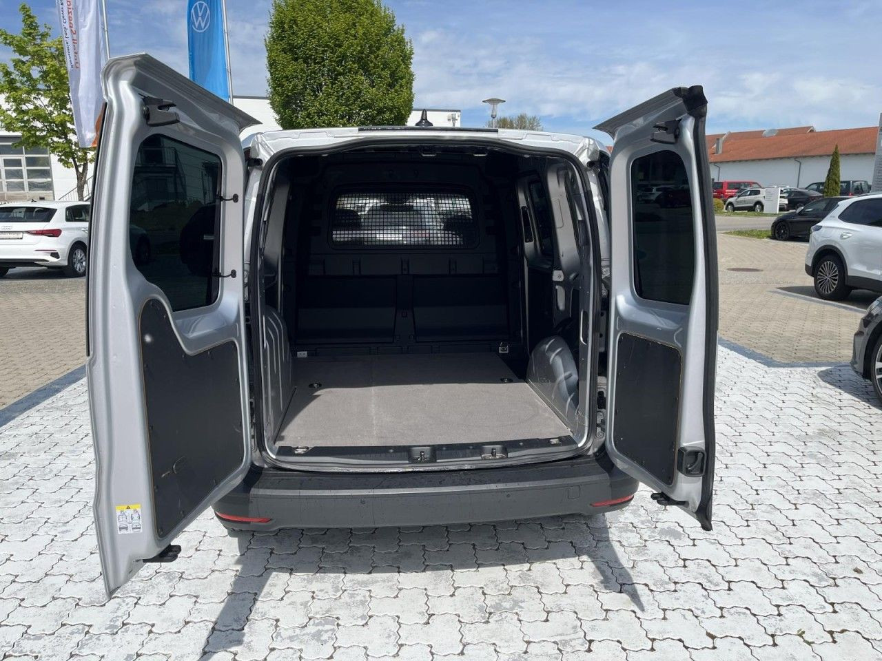Caddy Cargo 2,0 TDI DSG (Sthzg+LED+Navi+R-Kamera)