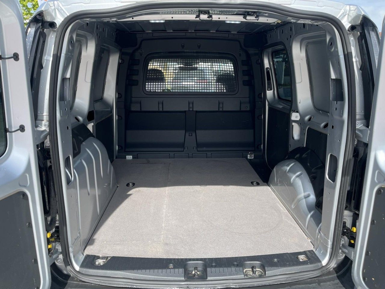 Caddy Cargo 2,0 TDI DSG (Sthzg+LED+Navi+R-Kamera)