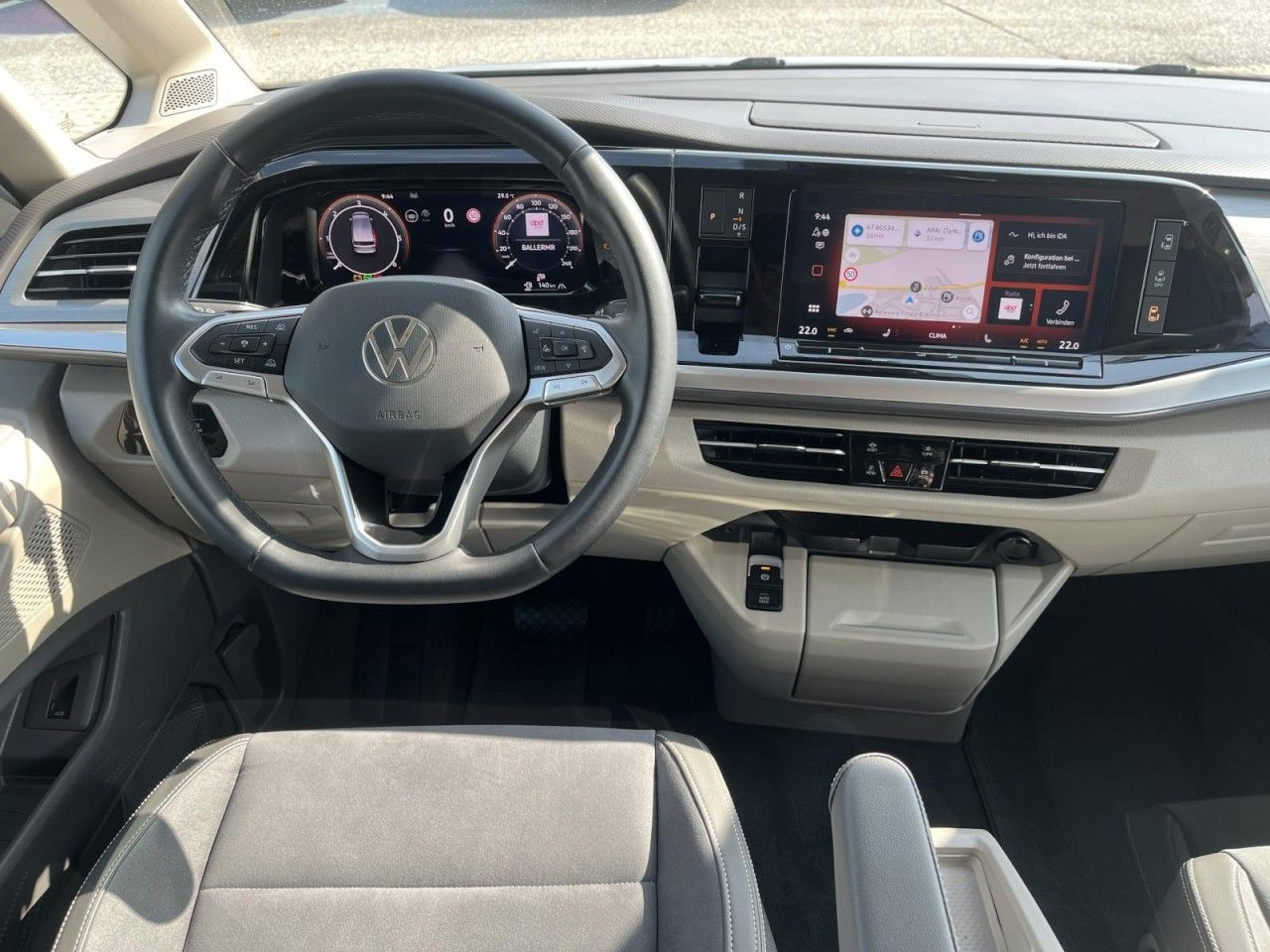 T7 Multivan 2,0 TDI DSG LÜ (IQ.Light+Navi+Standhzg.)