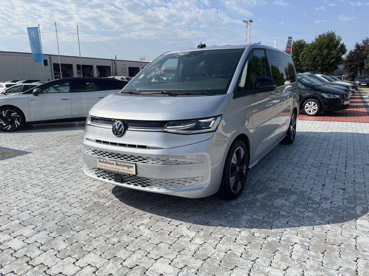 T7 Multivan 2,0 TDI DSG LÜ (IQ.Light+Navi+Standhzg.)