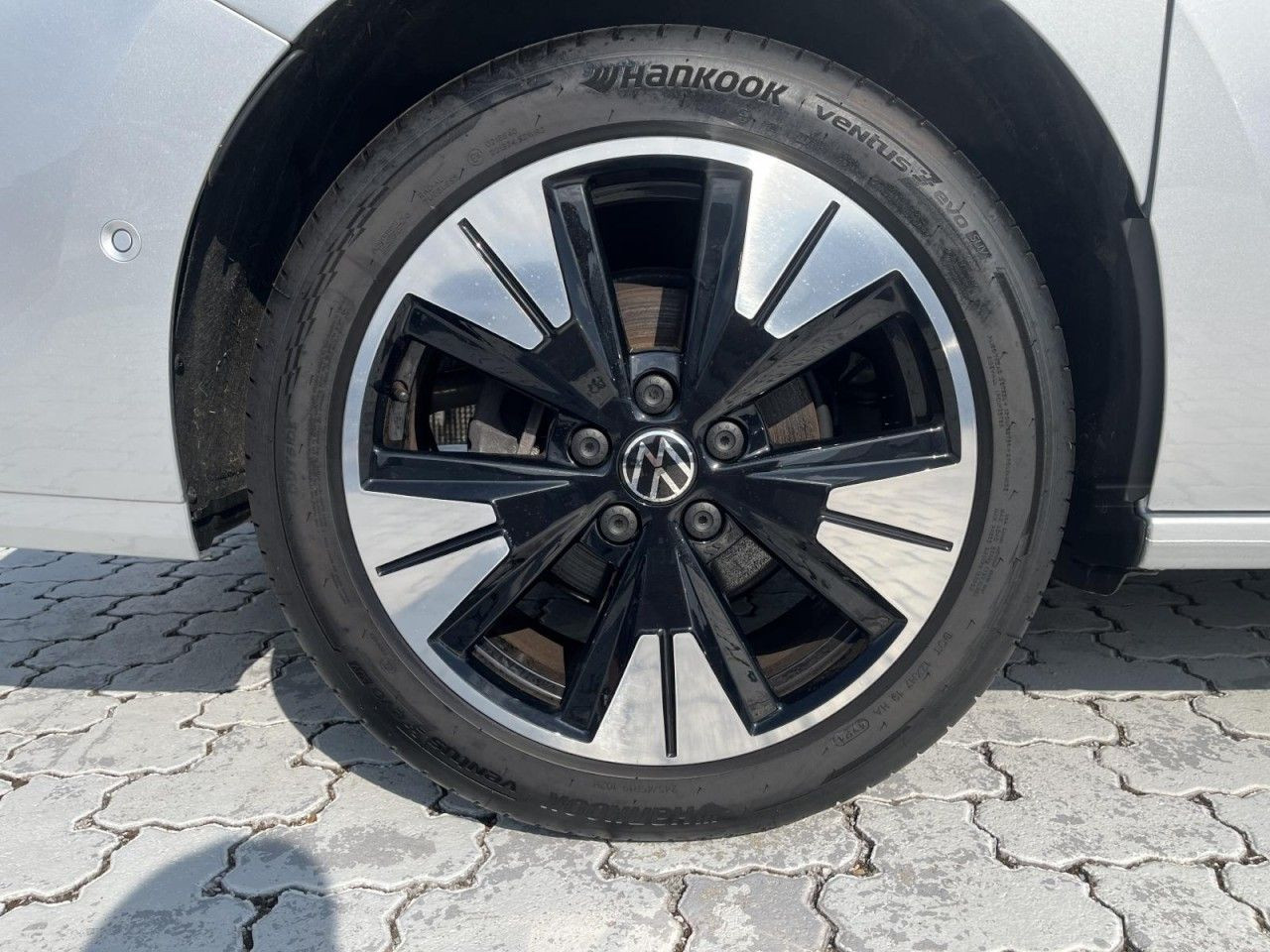 T7 Multivan 2,0 TDI DSG LÜ (IQ.Light+Navi+Standhzg.)