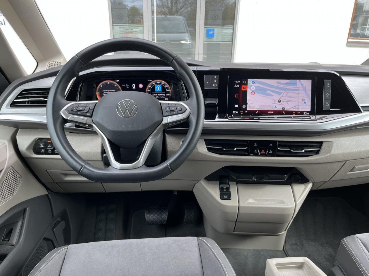T7 Multivan 2,0 TDI DSG Life KÜ (IQLight+Navi+Standhzg.)