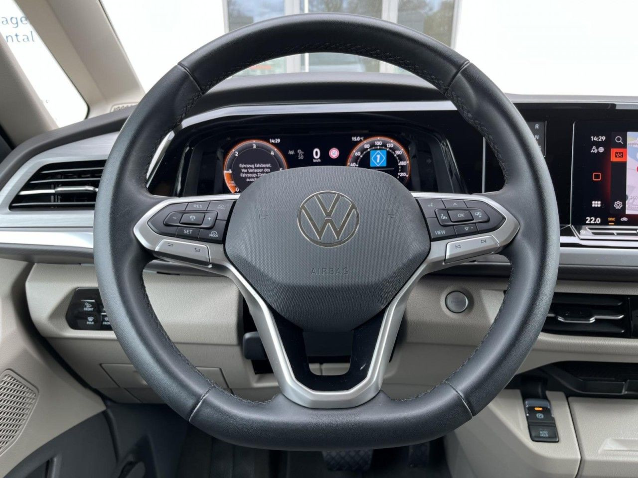 T7 Multivan 2,0 TDI DSG Life KÜ (IQLight+Navi+Standhzg.)