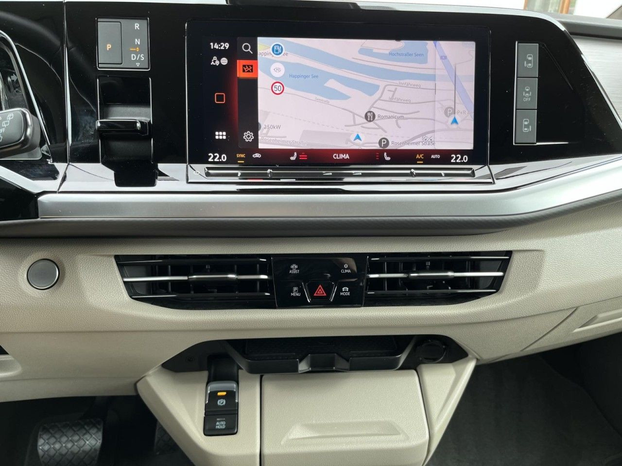 T7 Multivan 2,0 TDI DSG Life KÜ (IQLight+Navi+Standhzg.)