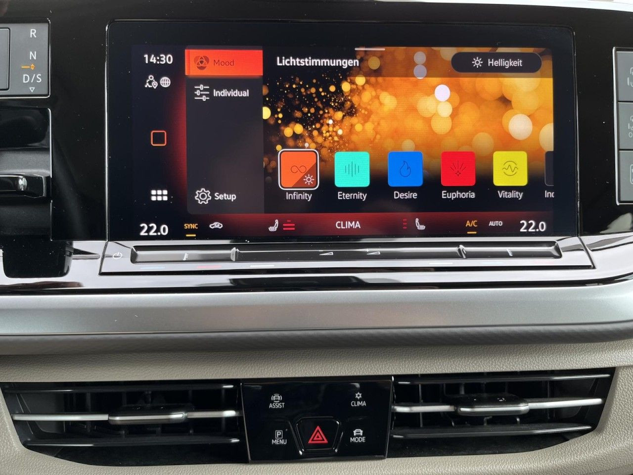 T7 Multivan 2,0 TDI DSG Life KÜ (IQLight+Navi+Standhzg.)