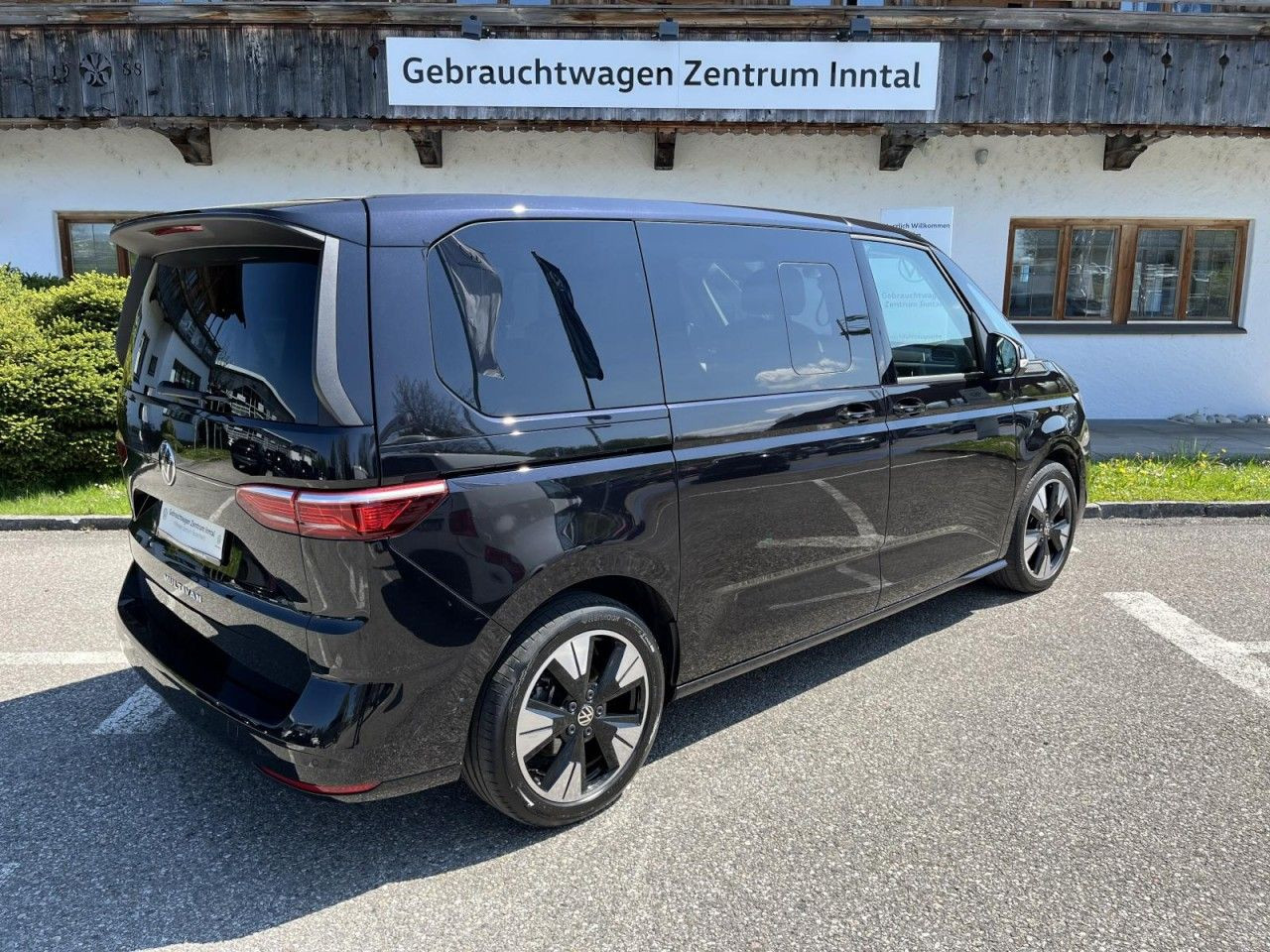 T7 Multivan 2,0 TDI DSG Life KÜ (LED+Navi+Standhzg.+AHK)