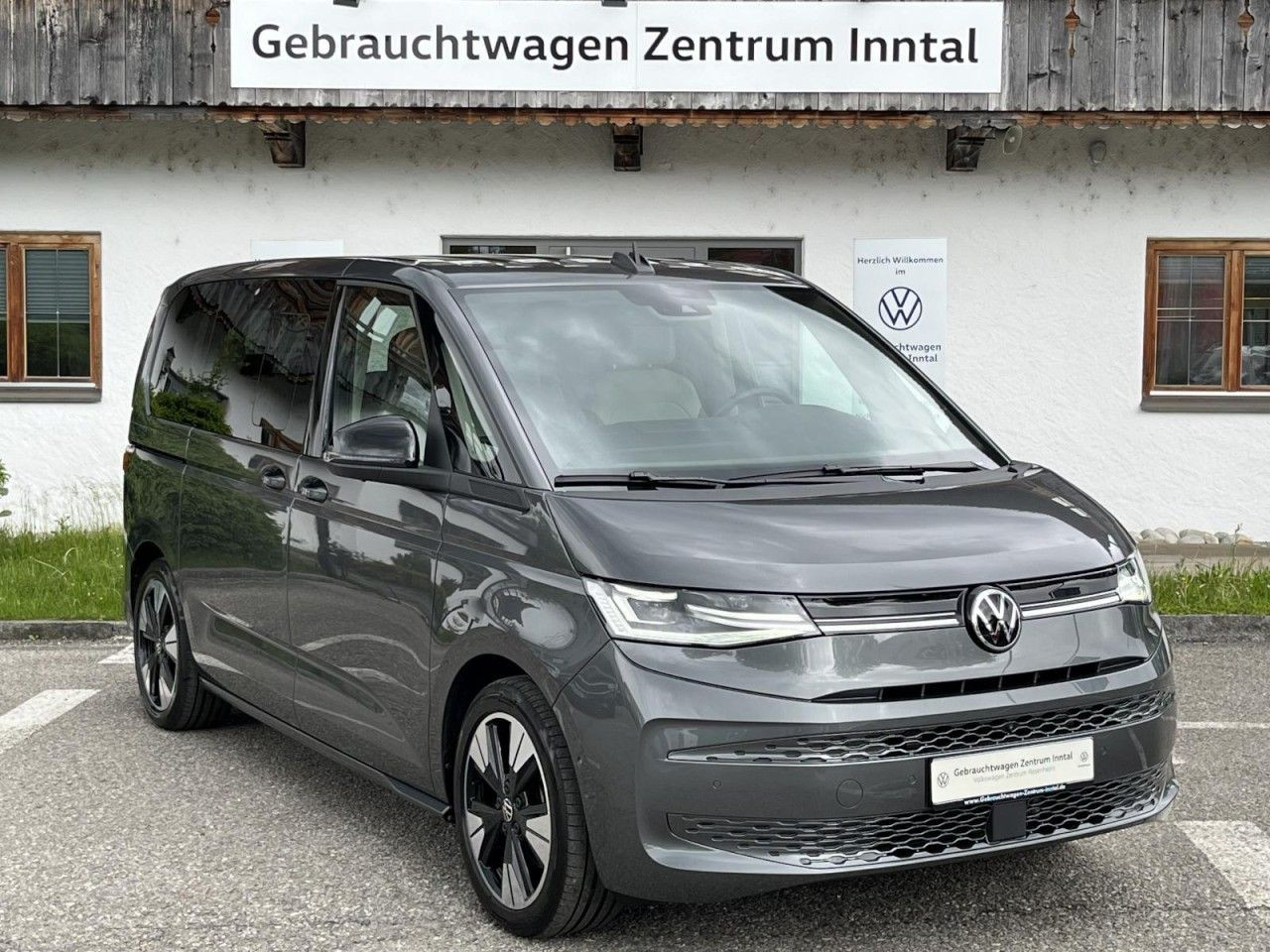 T7 Multivan 2,0 TDI DSG Life KÜ (IQ.Light+Sithzg.+AHK)