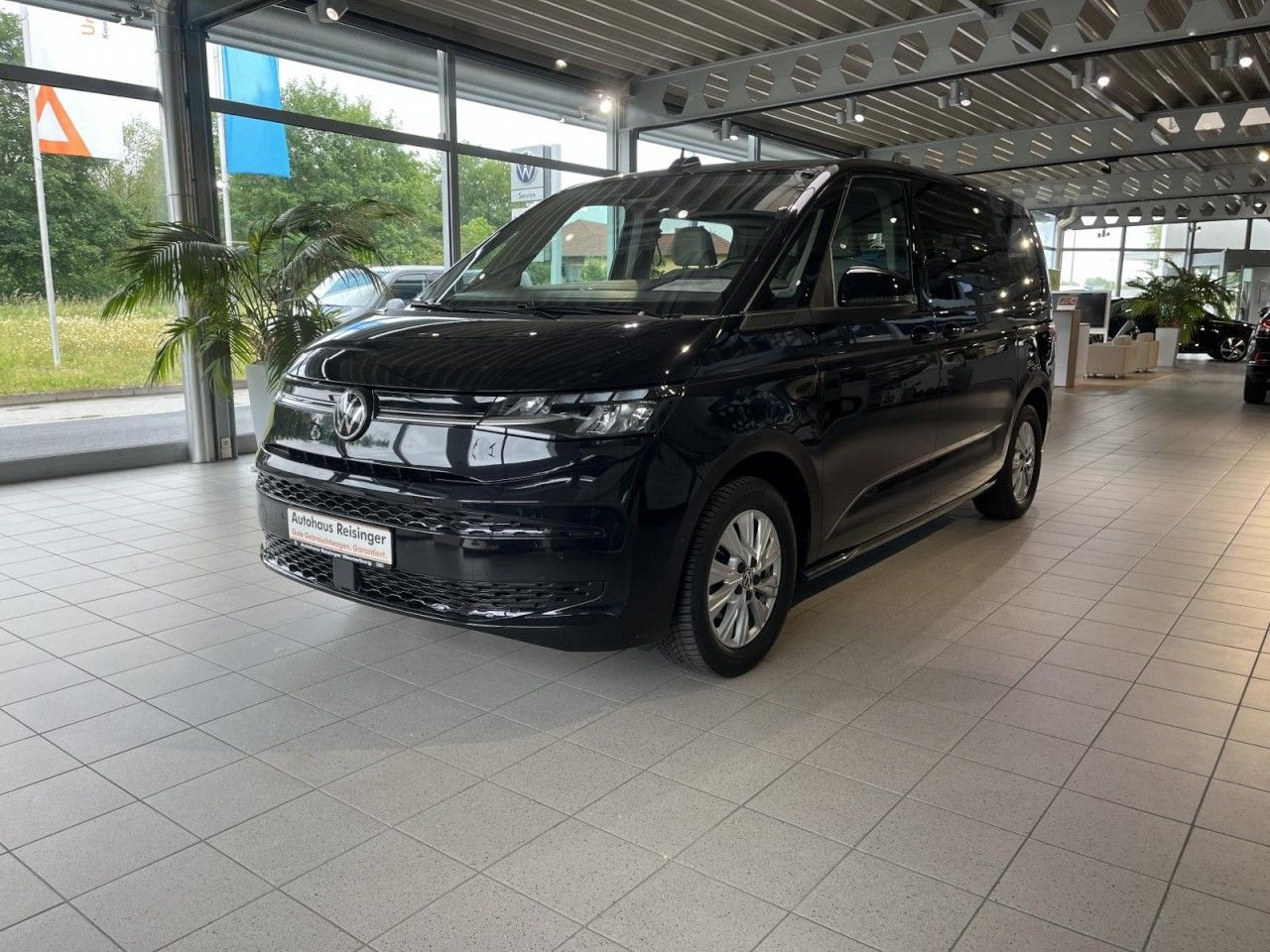 T7 Multivan Life 2.0 TDI DSG KÜ (LED+NAVI+AHK+RearView+APP+ACC)