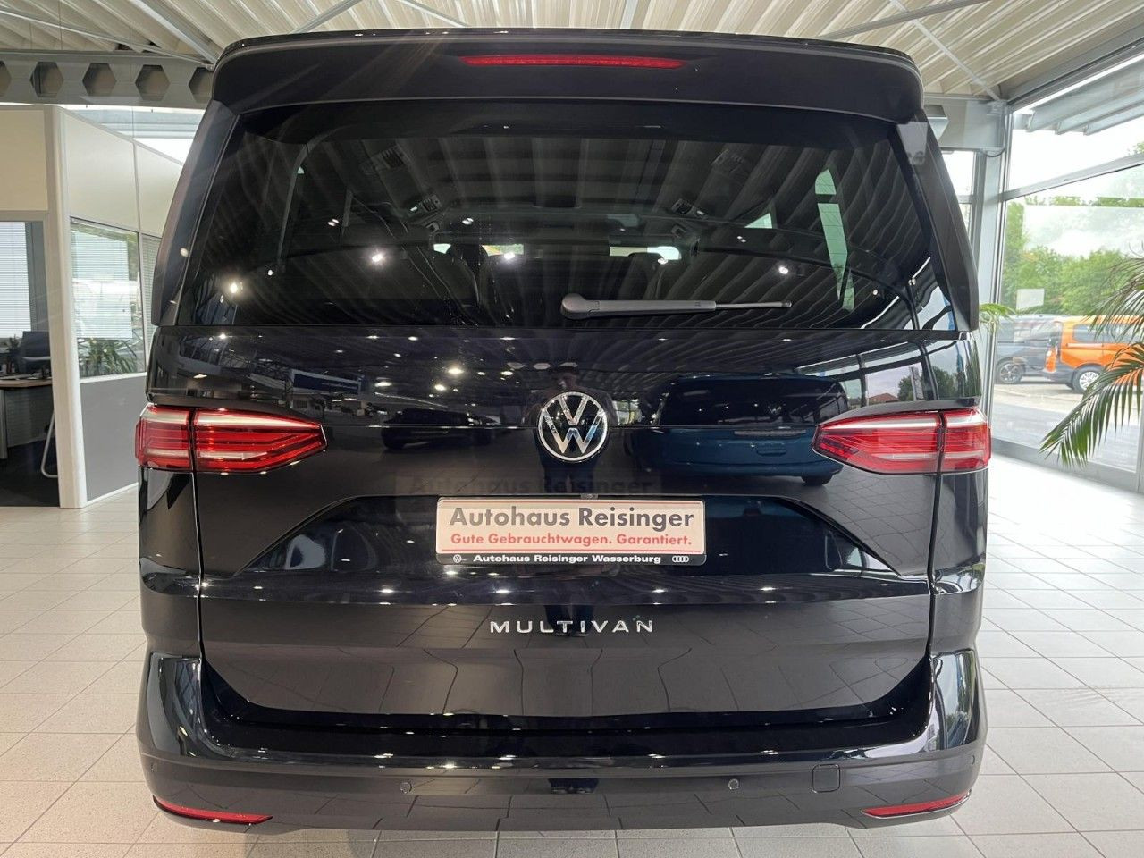 T7 Multivan Life 2.0 TDI DSG KÜ (LED+NAVI+AHK+RearView+APP+ACC)
