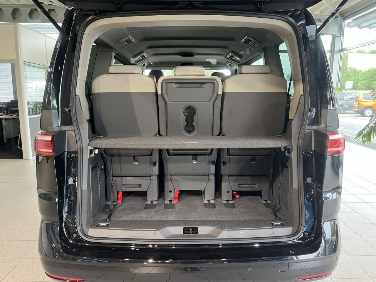 T7 Multivan Life 2.0 TDI DSG KÜ (LED+NAVI+AHK+RearView+APP+ACC)