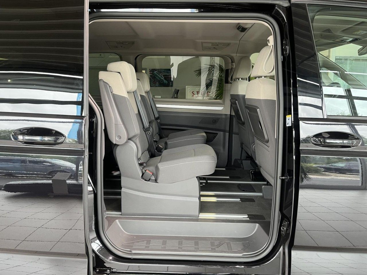 T7 Multivan Life 2.0 TDI DSG KÜ (LED+NAVI+AHK+RearView+APP+ACC)