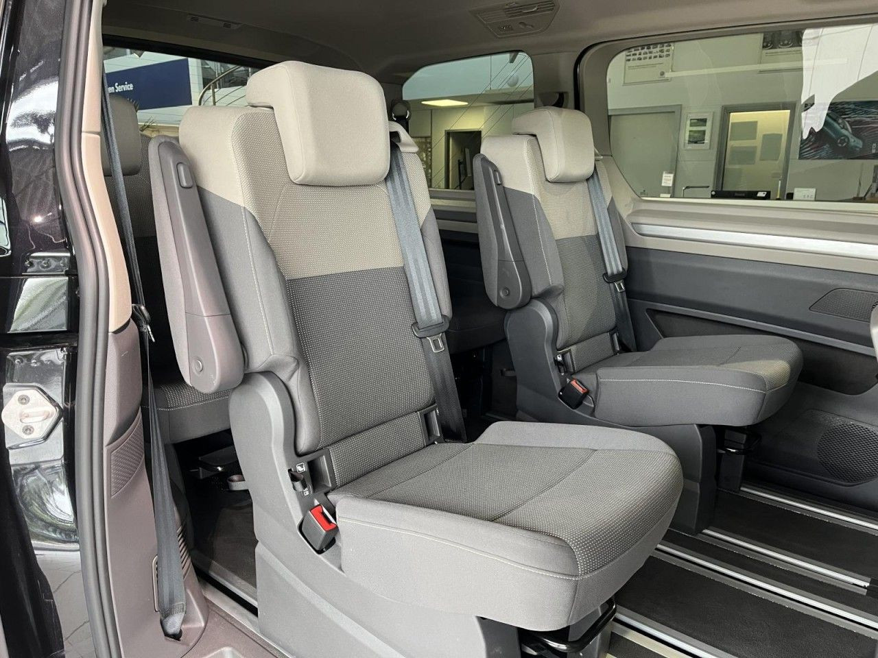 T7 Multivan Life 2.0 TDI DSG KÜ (LED+NAVI+AHK+RearView+APP+ACC)