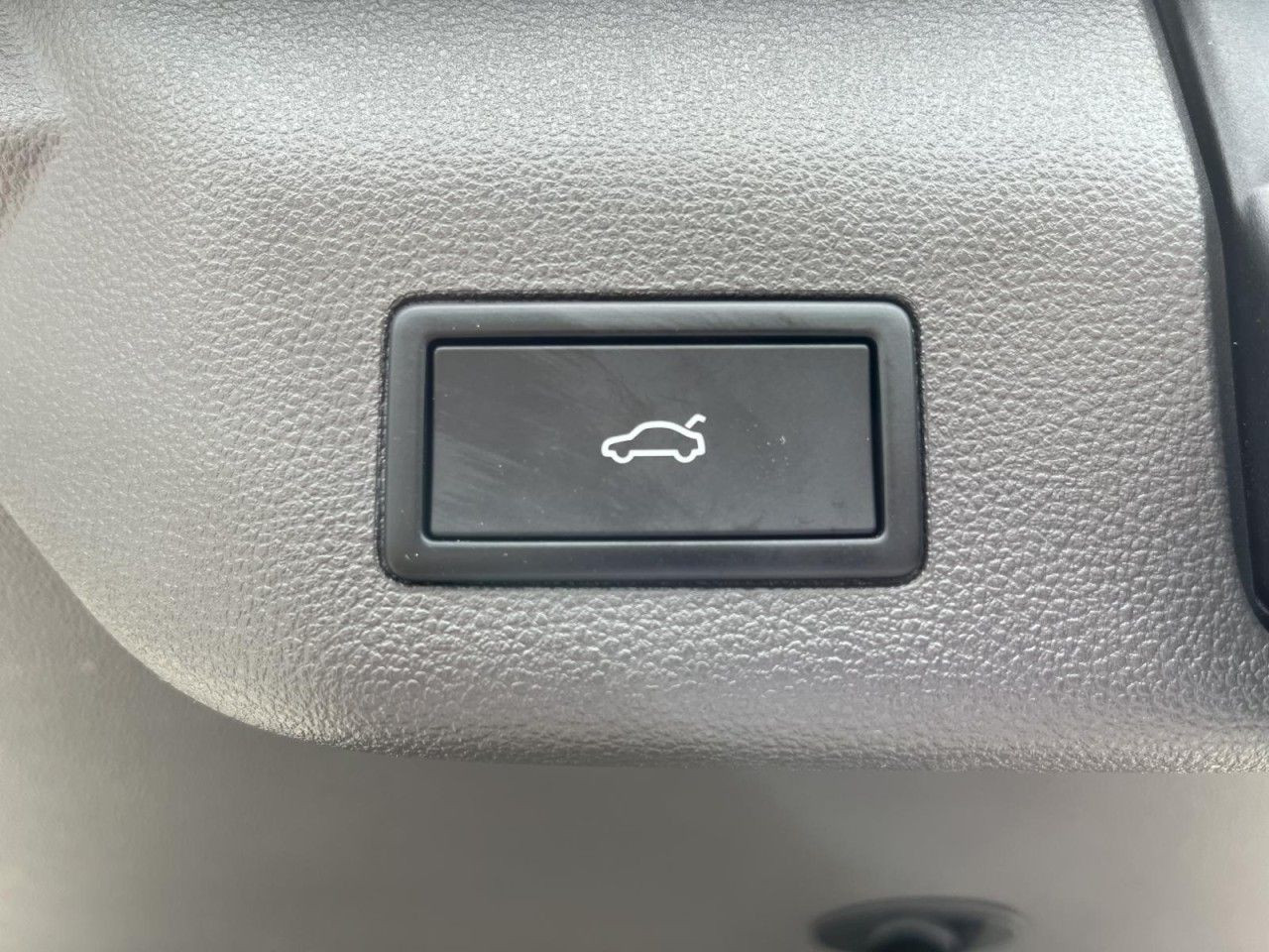 T7 Multivan 2,0 TDI DSG Life KÜ (IQ.Light+AHK+Standhzg.)