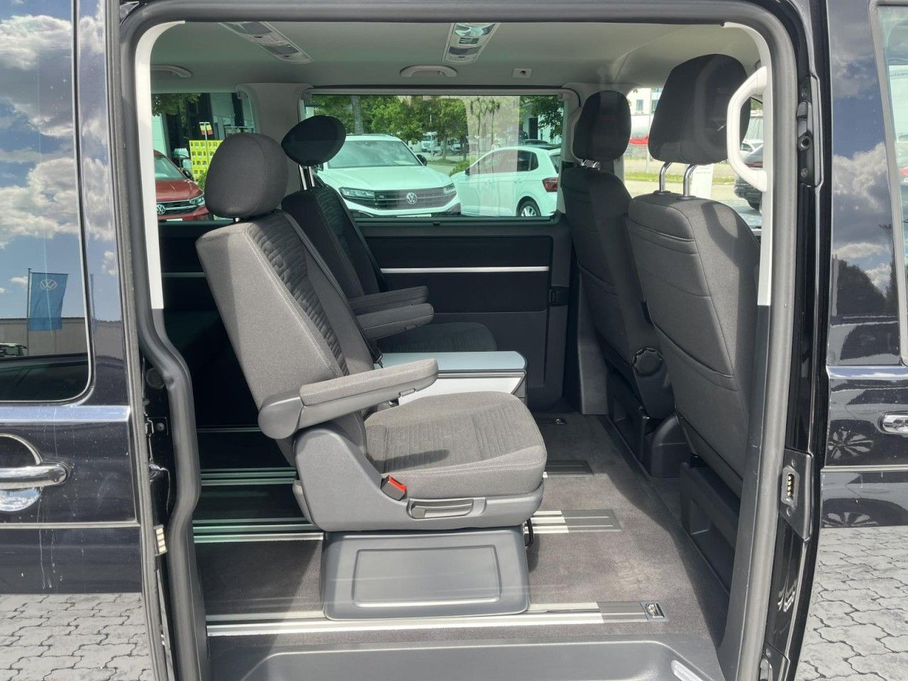 T6.1 Multivan Comfortline 2,0 TDI DSG 4Motion (LED+Navi+Standhzg)