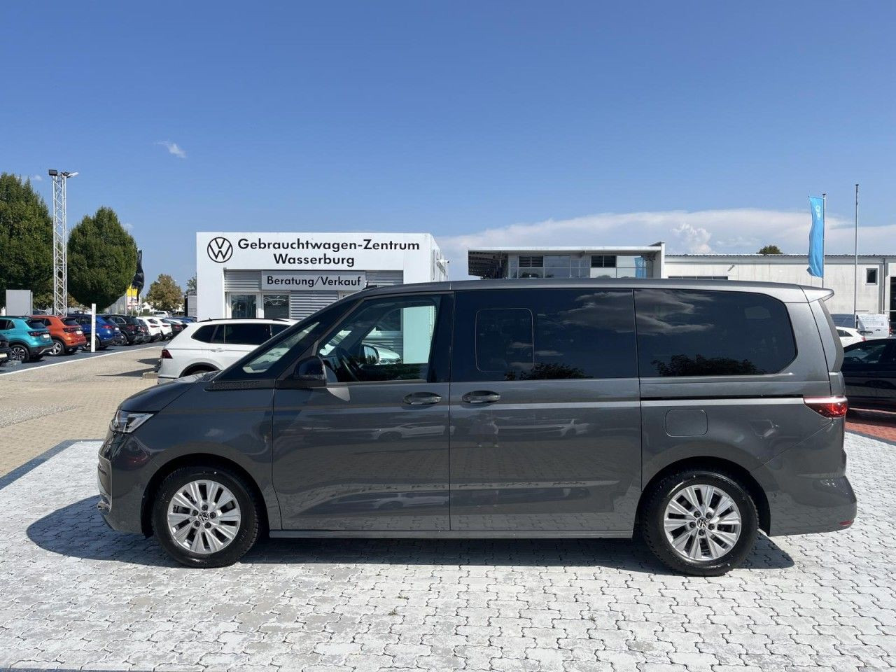 T7 Multivan 2,0 TDI DSG Life LÜ (IQLight+Standhzg.+AHK)