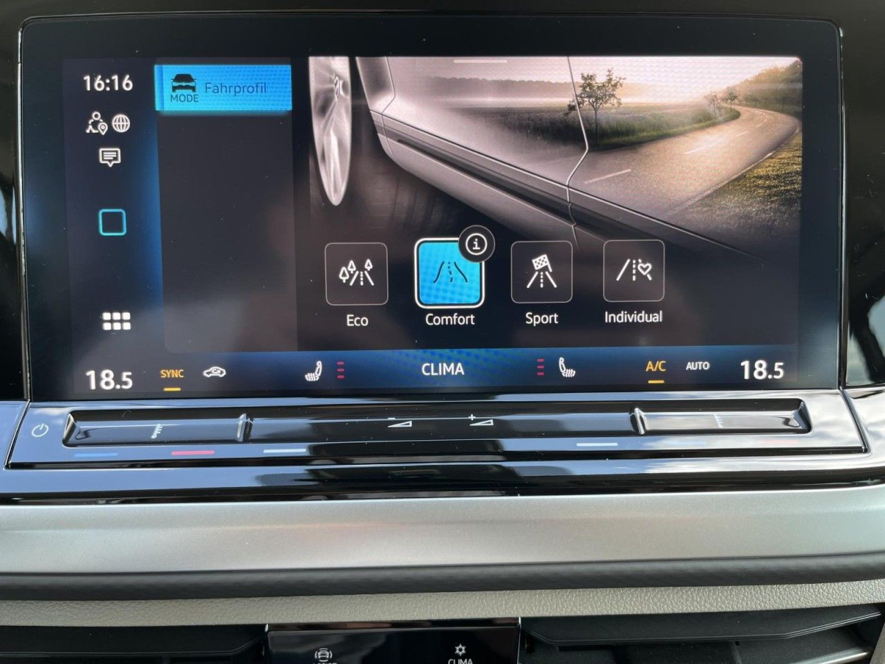 T7 Multivan 2,0 TDI DSG Life LÜ (IQLight+Sithzg.+Standhzg.)