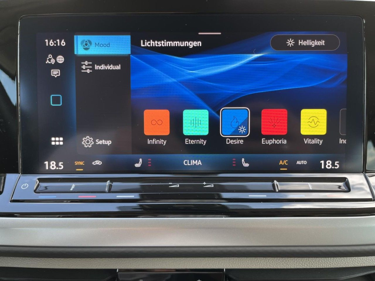 T7 Multivan 2,0 TDI DSG Life LÜ (IQLight+Sithzg.+Standhzg.)