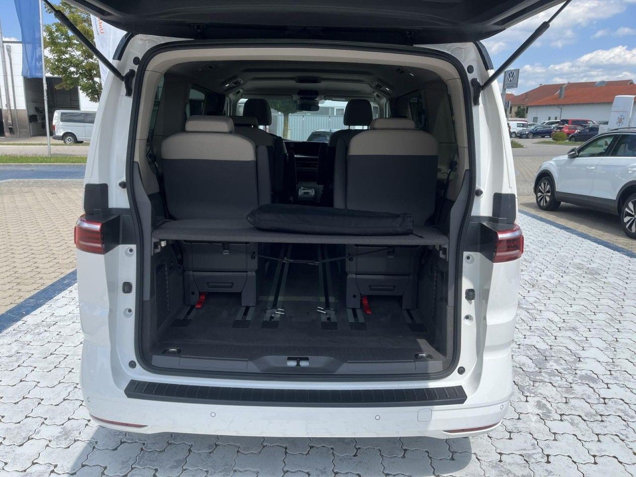 T7 Multivan 2.0 TDI Edition DSG (MatrixLED+NAVI+APP+AHK+ACC)