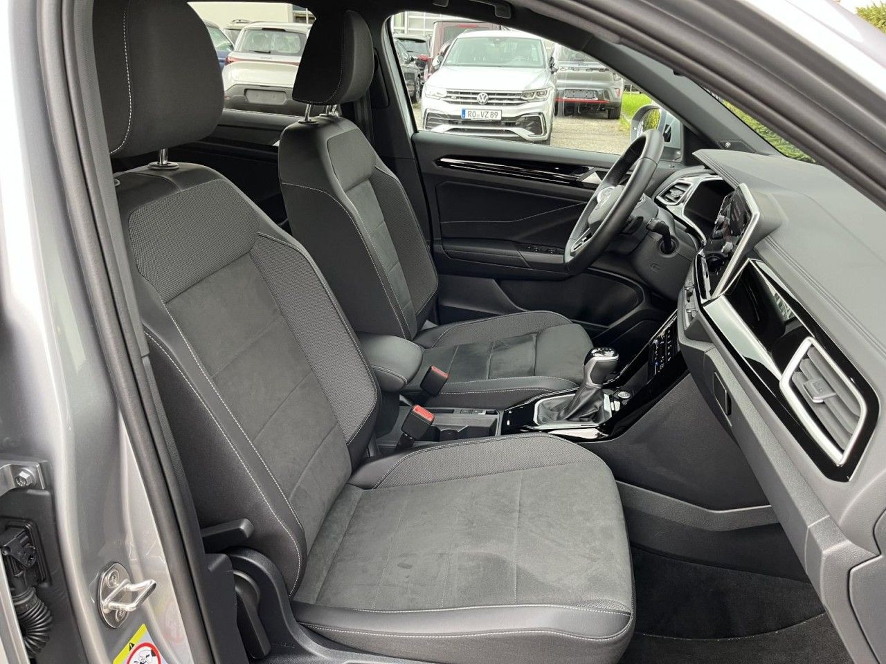 T-Roc 1,5 TSI DSG R-Line (LED+Navi+RearView)