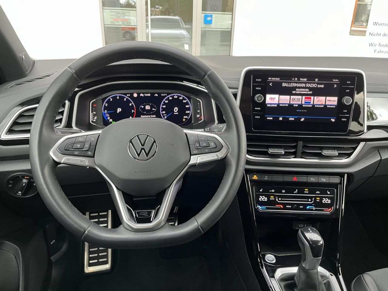 T-Roc 1,5 TSI DSG R-Line (LED+Navi+RearView)