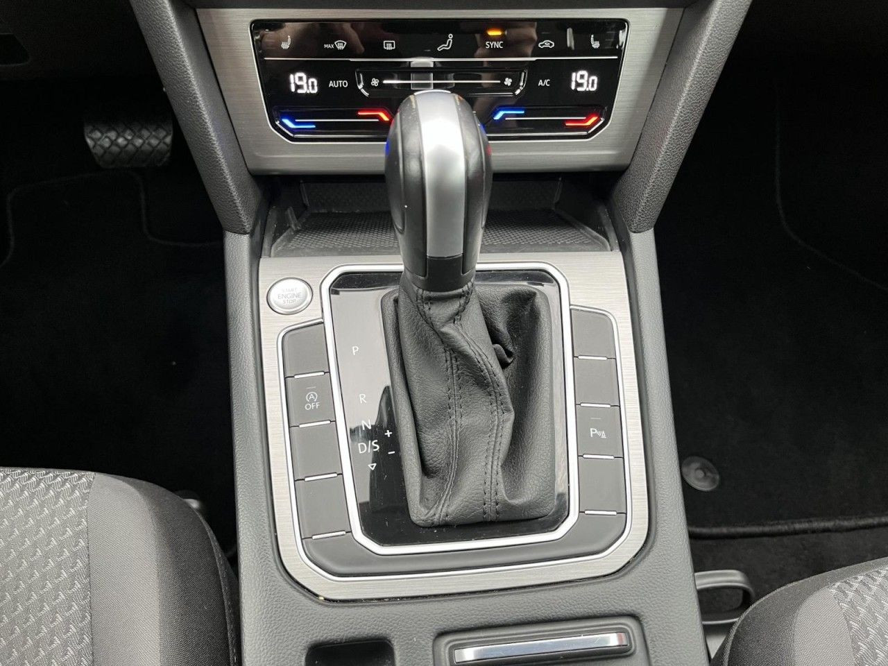 Passat Variant 2,0 TDI DSG (LED+AHK+ACC)