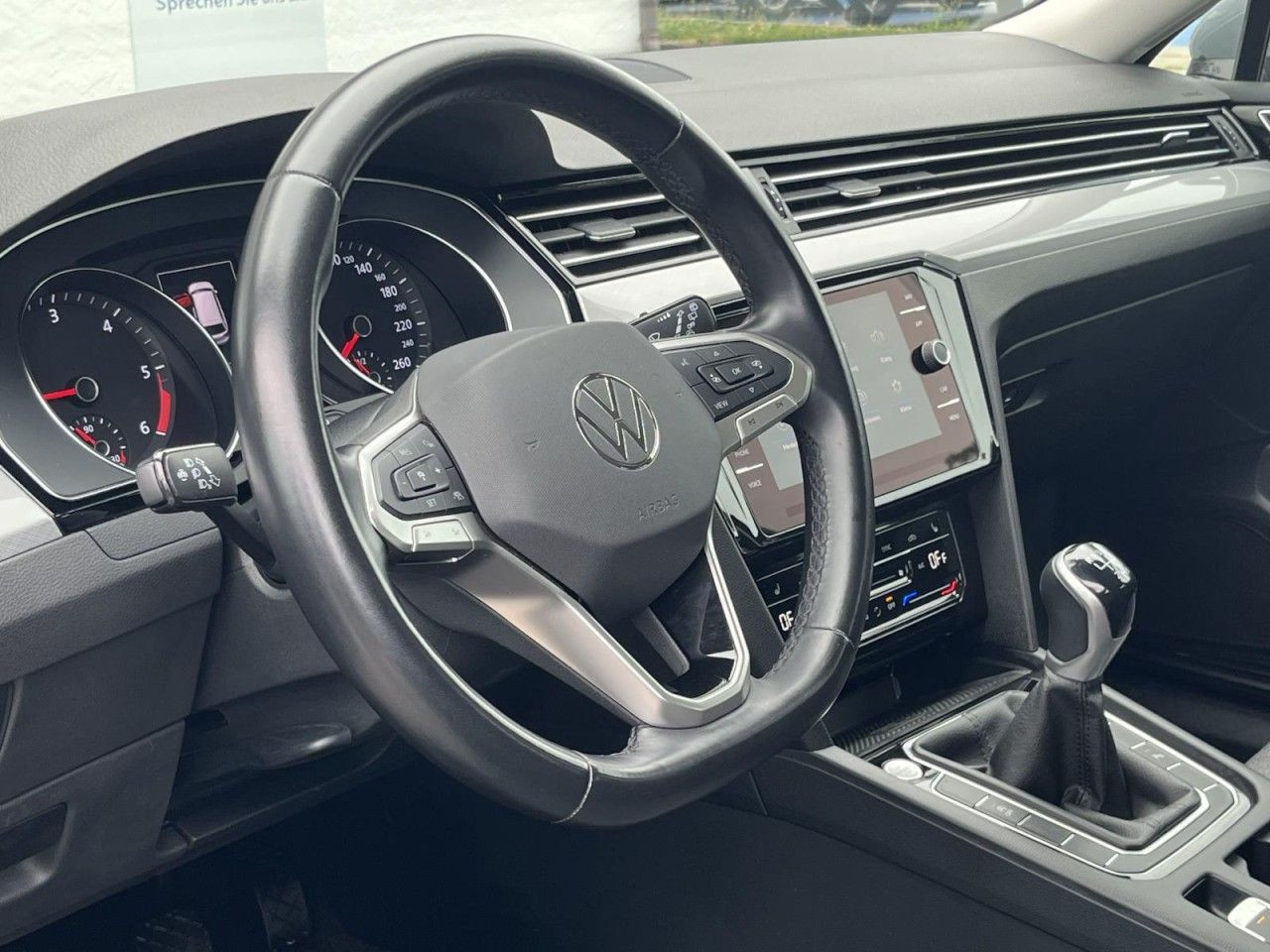 Passat Variant 2,0 TDI Business (LED+Navi+RearView)