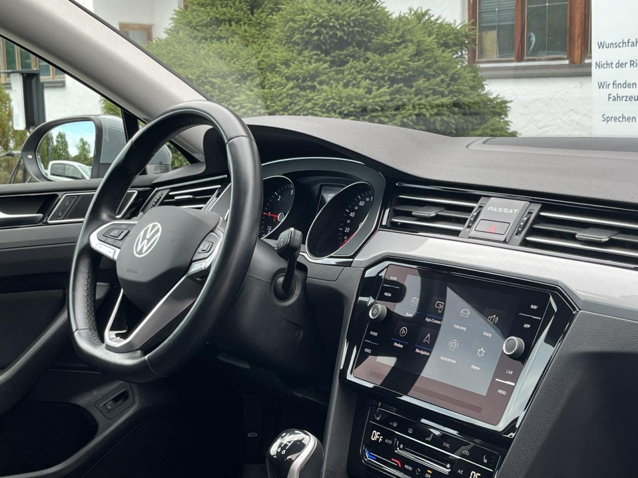 Passat Variant 2,0 TDI Business (LED+Navi+RearView)