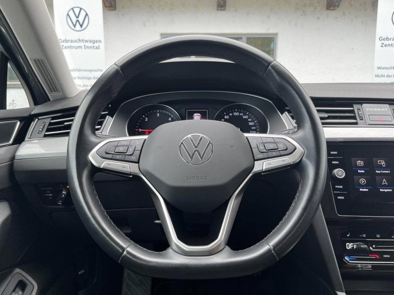 Passat Variant 2,0 TDI Business (LED+Navi+RearView)