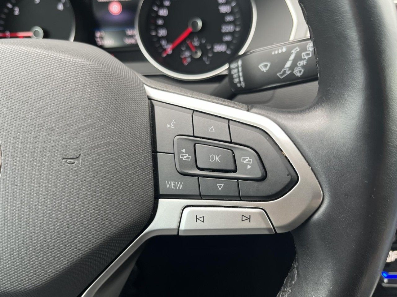 Passat Variant 2,0 TDI Business (LED+Navi+RearView)