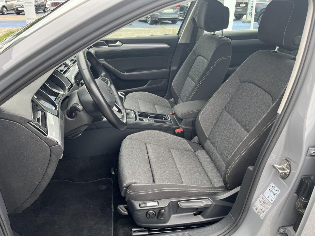 Passat Variant 2,0 TDI Business (LED+Navi+RearView)