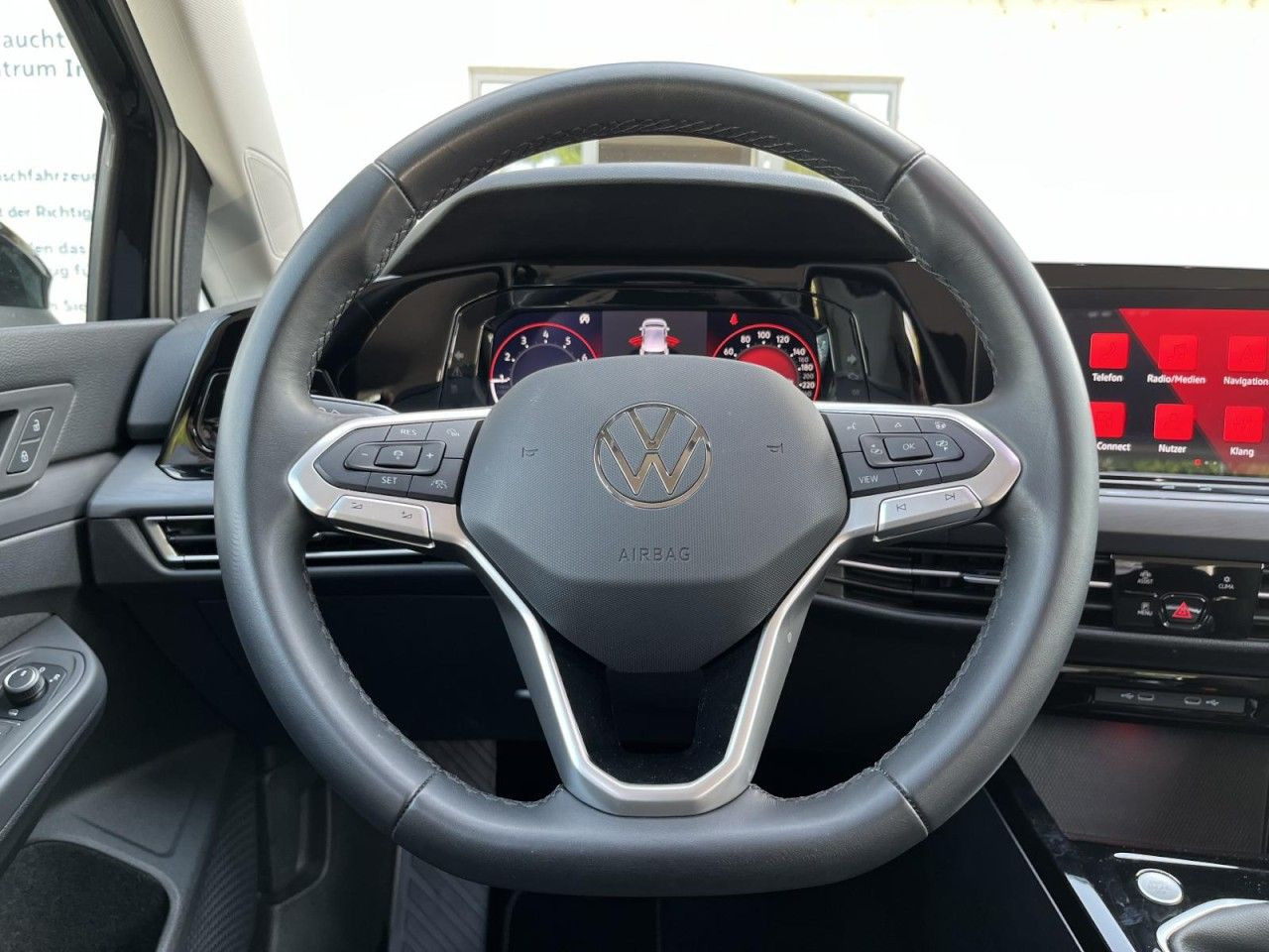 Golf VIII 1,5 TSI Style (AHK+Head-up+Navi)