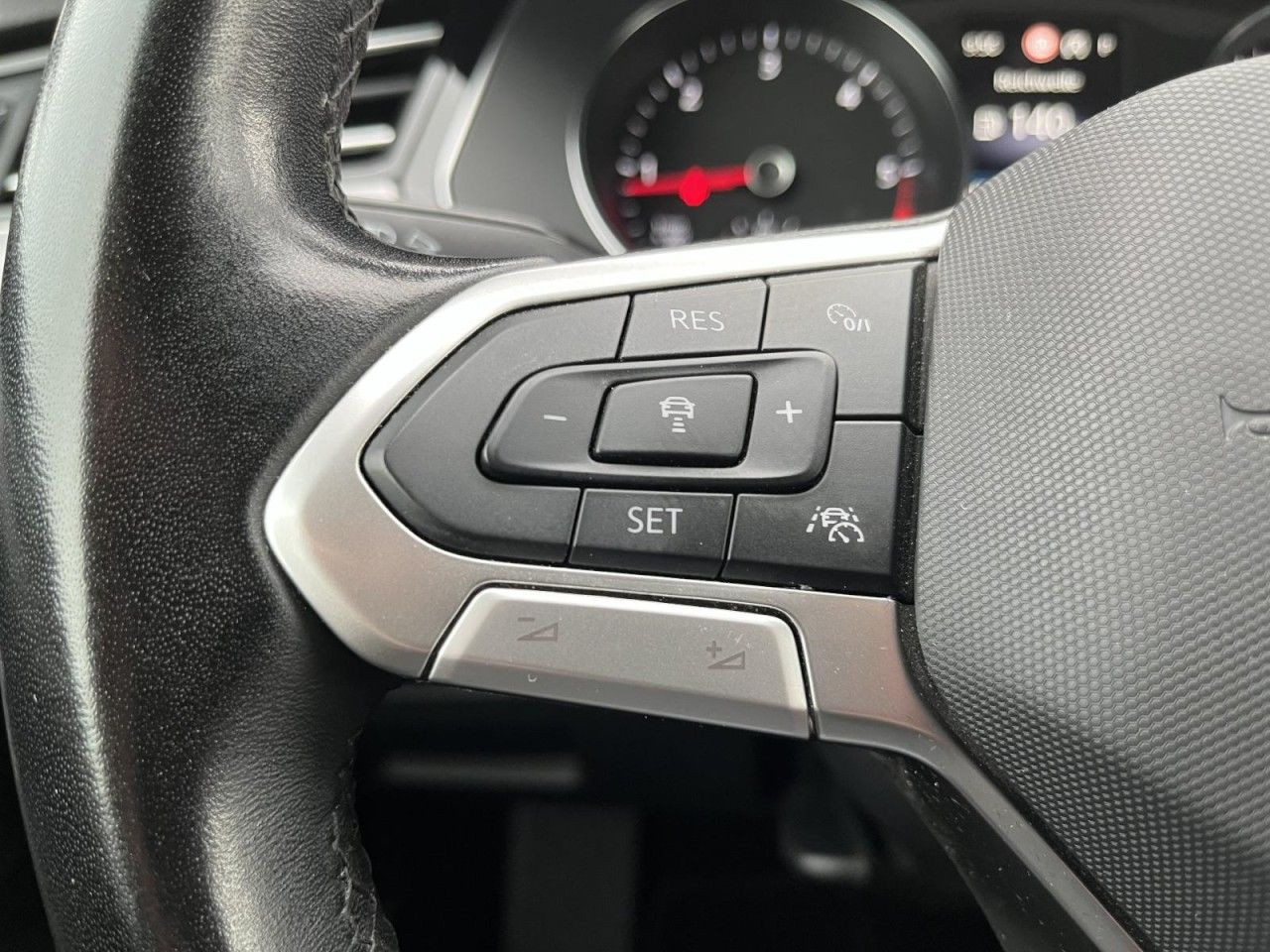 Passat Variant 2,0 TDI DSG Business (LED+Sitzhzg.+ ACC)