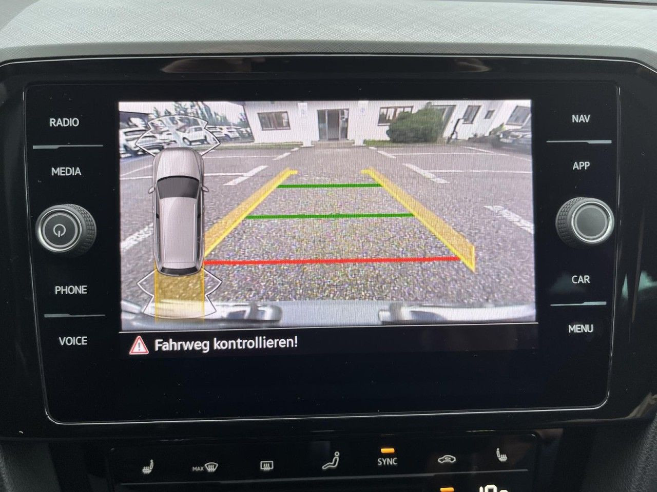 Passat Variant 2,0 TDI DSG Business (LED+Sitzhzg.+ ACC)