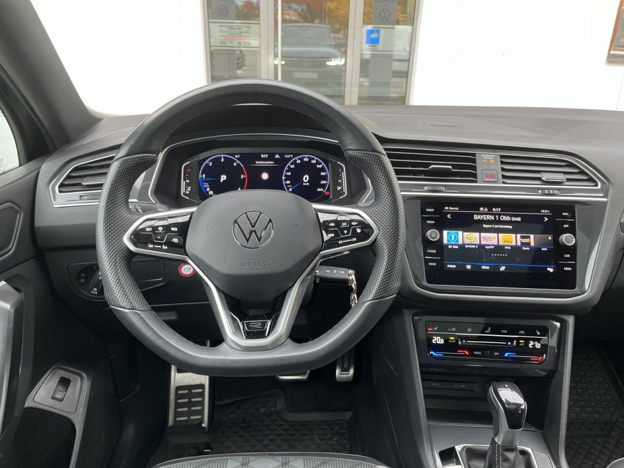 Tiguan Allspace 2,0 TDI DSG 4Motion R-Line BlackStyle (AHK+Navi+Pano)