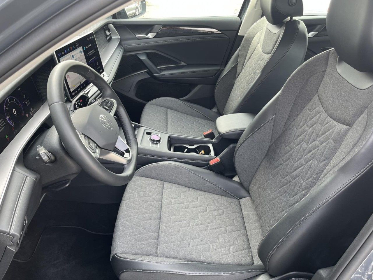 Tayron 2,0 TDI DSG Life 4Motion 7-Sitze (AHK+IQLight+RearView)