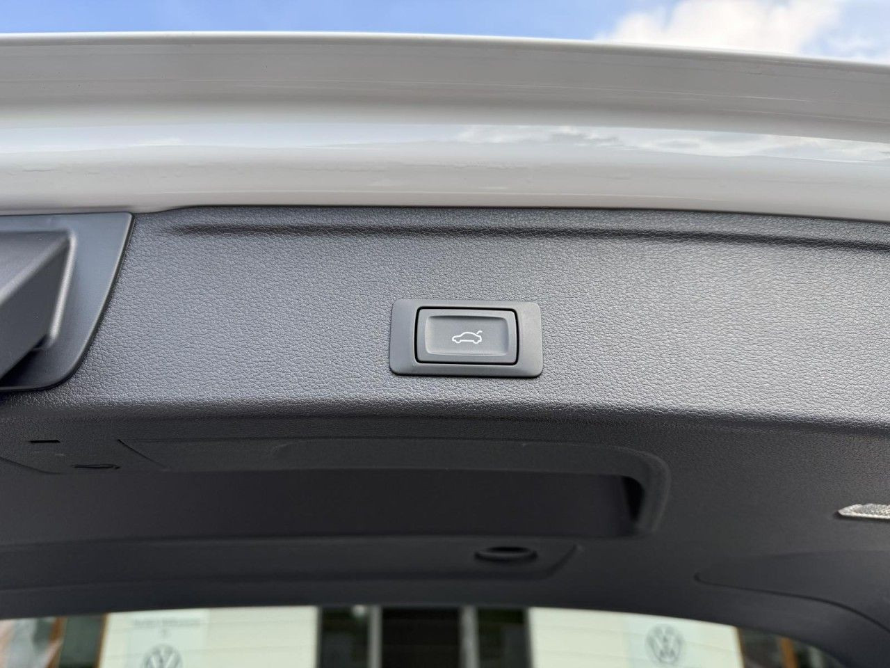 A4 Avant 40 TDI S tronic quattro S line (OptikPaket+AHK+LED)