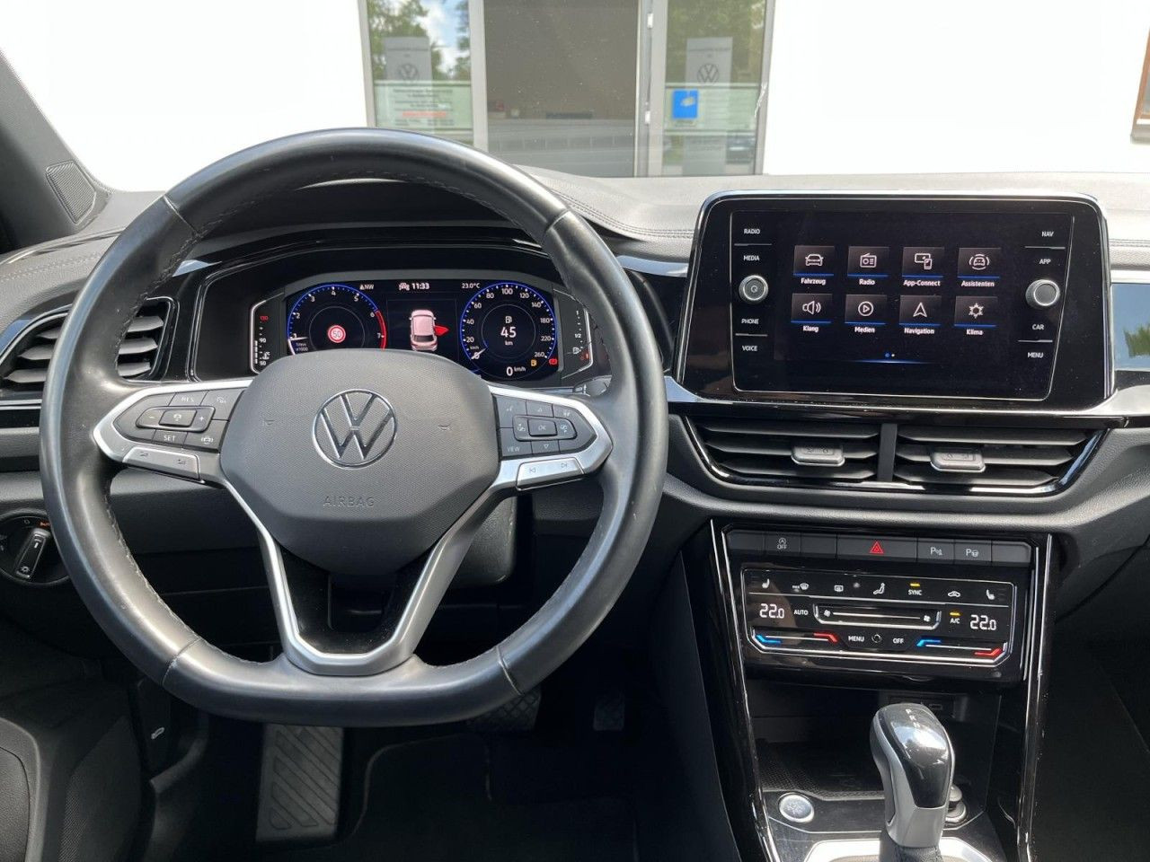 T-Roc 1,5 TSI DSG Black Style (RearView+LED+AppConnect)