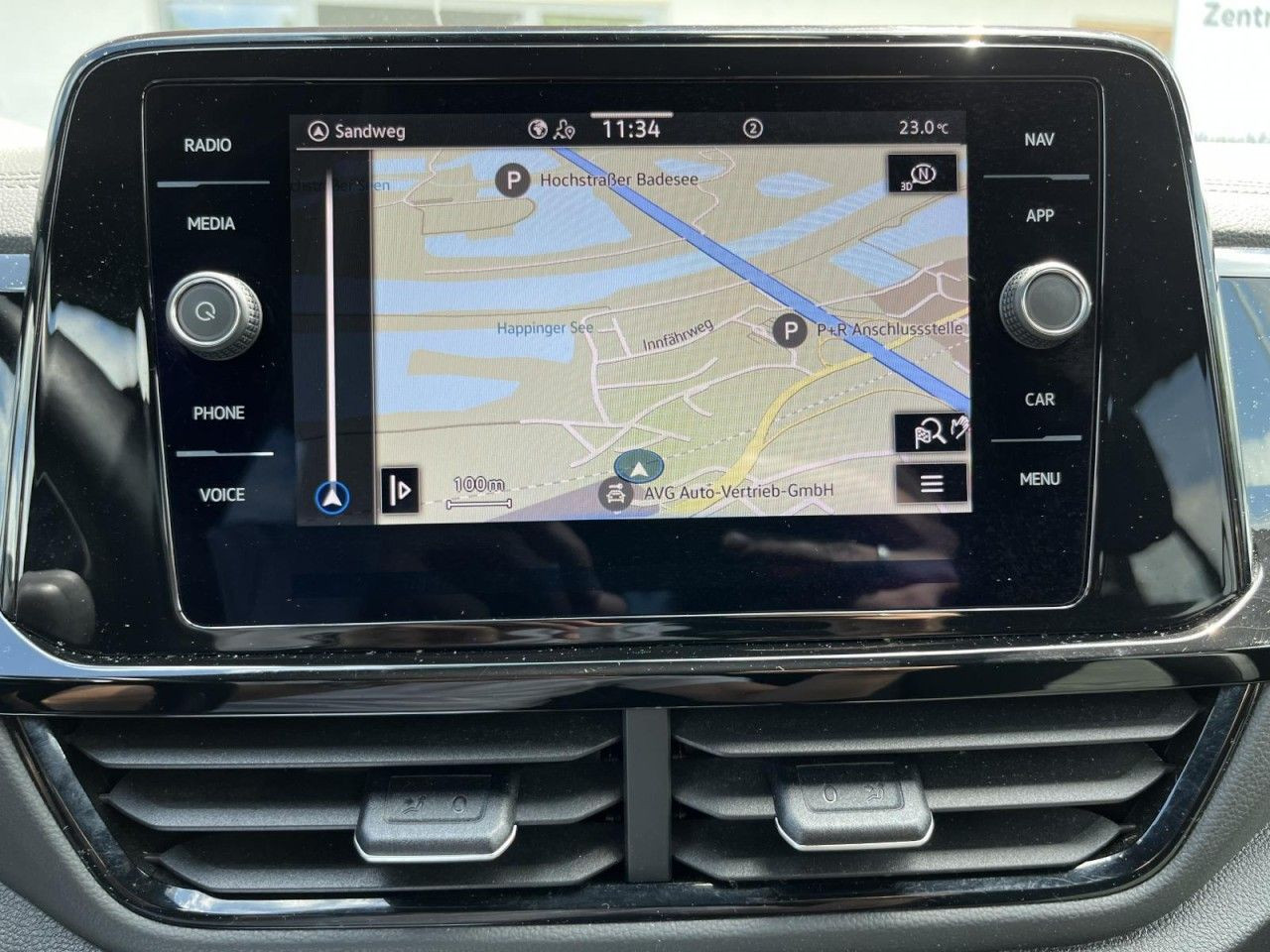 T-Roc 1,5 TSI DSG Black Style (RearView+LED+AppConnect)