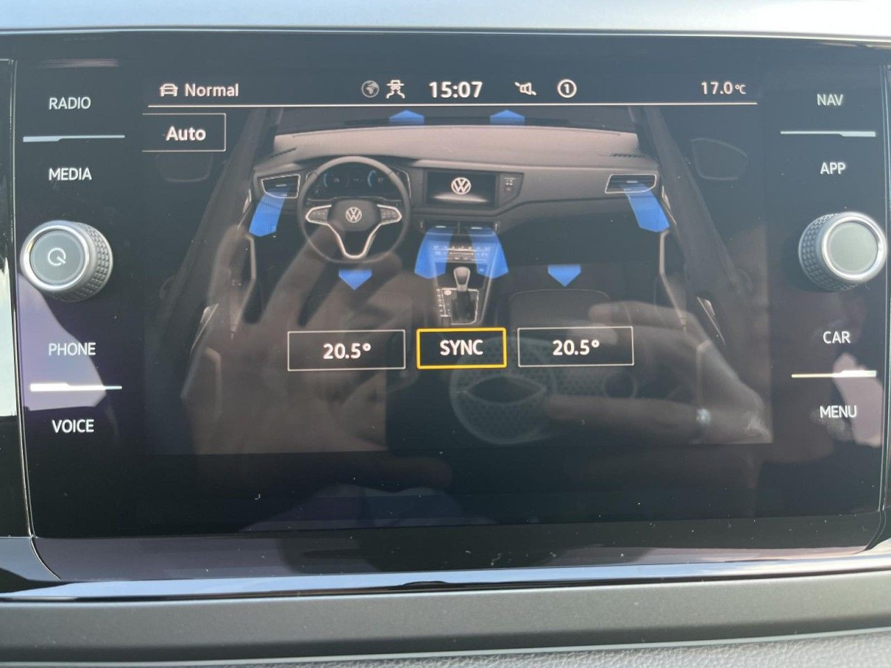 Taigo 1,5 TSI DSG R-Line (IQ.Light+Sitzhzg.+Navi)