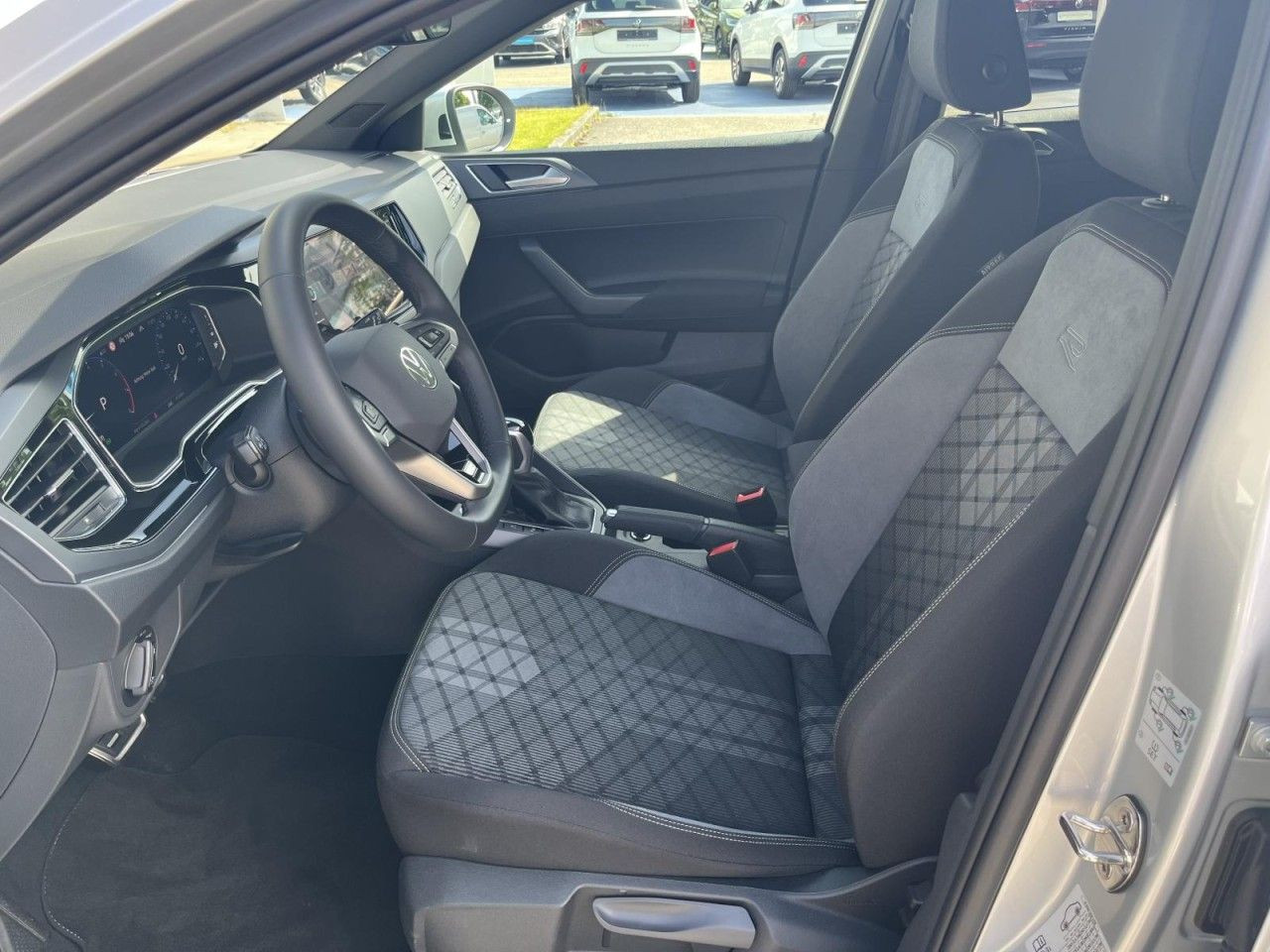 Taigo 1,5 TSI DSG R-Line (IQ.Light+Sitzhzg.+Navi)
