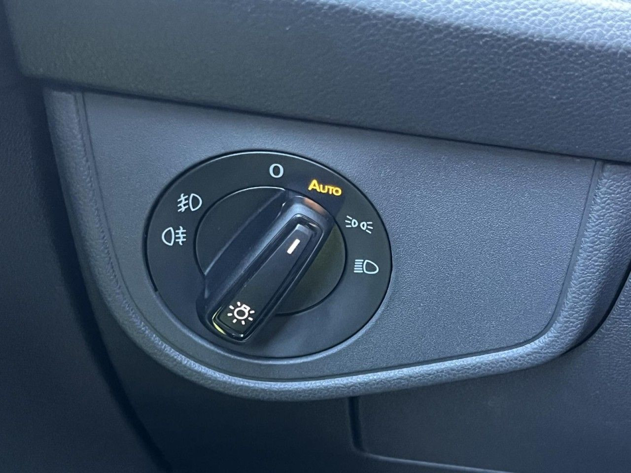 Taigo 1,5 TSI DSG R-Line (IQ.Light+RearView)