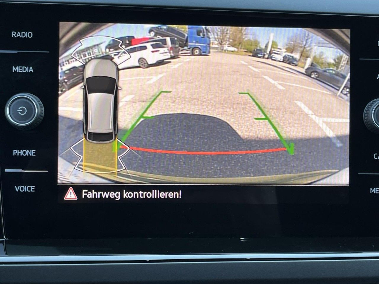 Taigo 1,5 TSI DSG R-Line (IQ.Light+RearView)